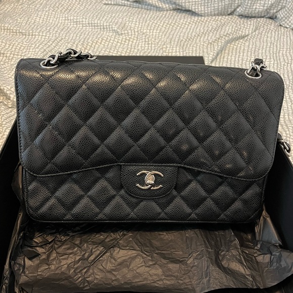 Chanel caviar jumbo flap shw - Picture 5 of 9